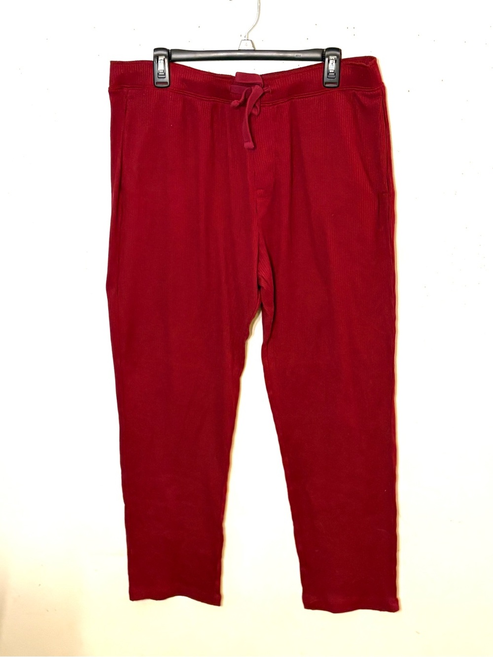 Gilly Hicks Find Your Happy Place Men's Red Knit Lounge Pants. Size XL. GUC.